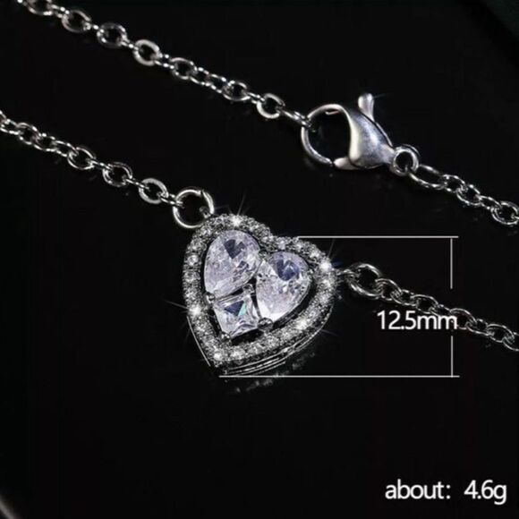 The Puzzle Heart Pendant necklace - Picture 3 of 7